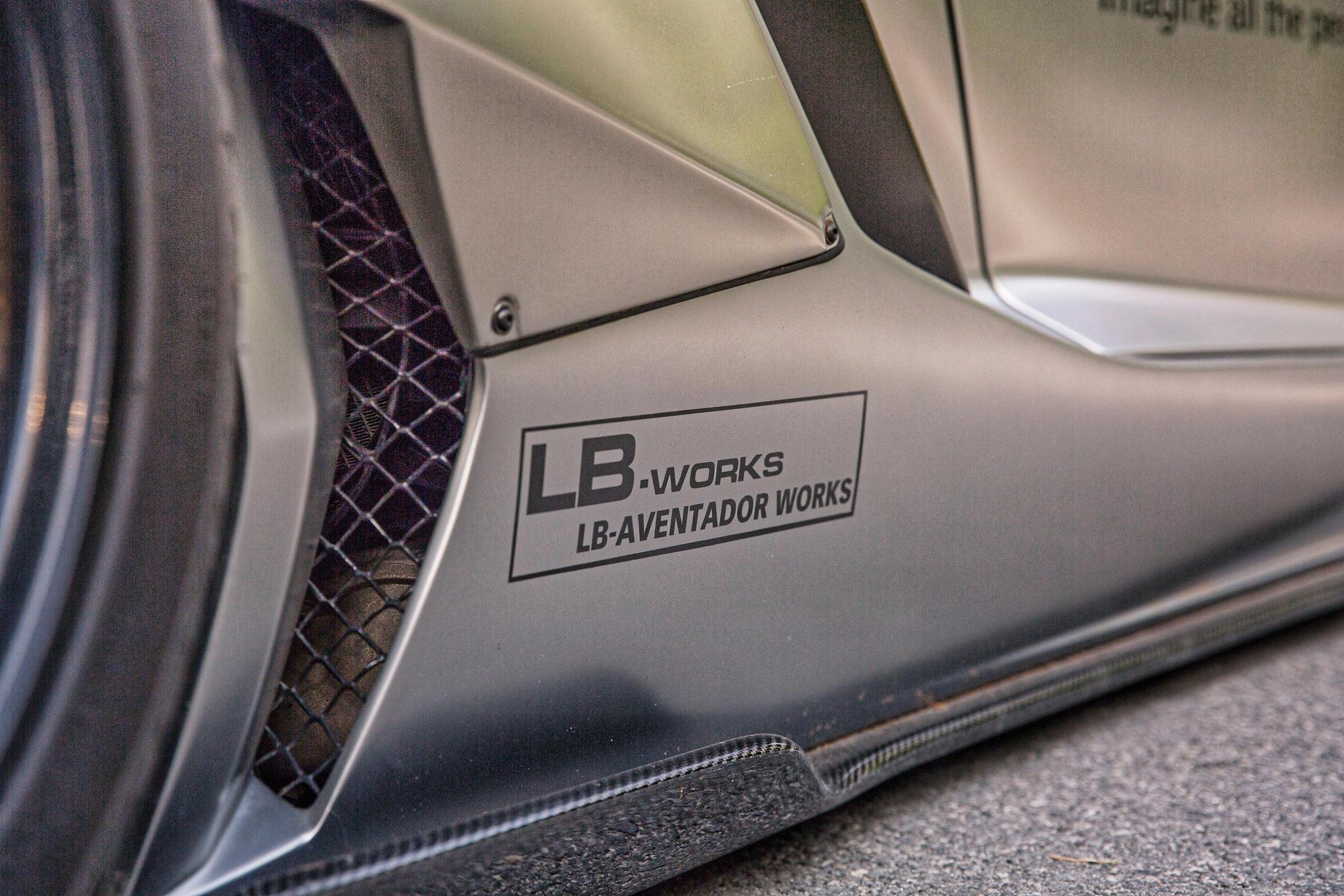 兰博基尼aventador改装lb宽体简直就是贴地飞行的战斗机