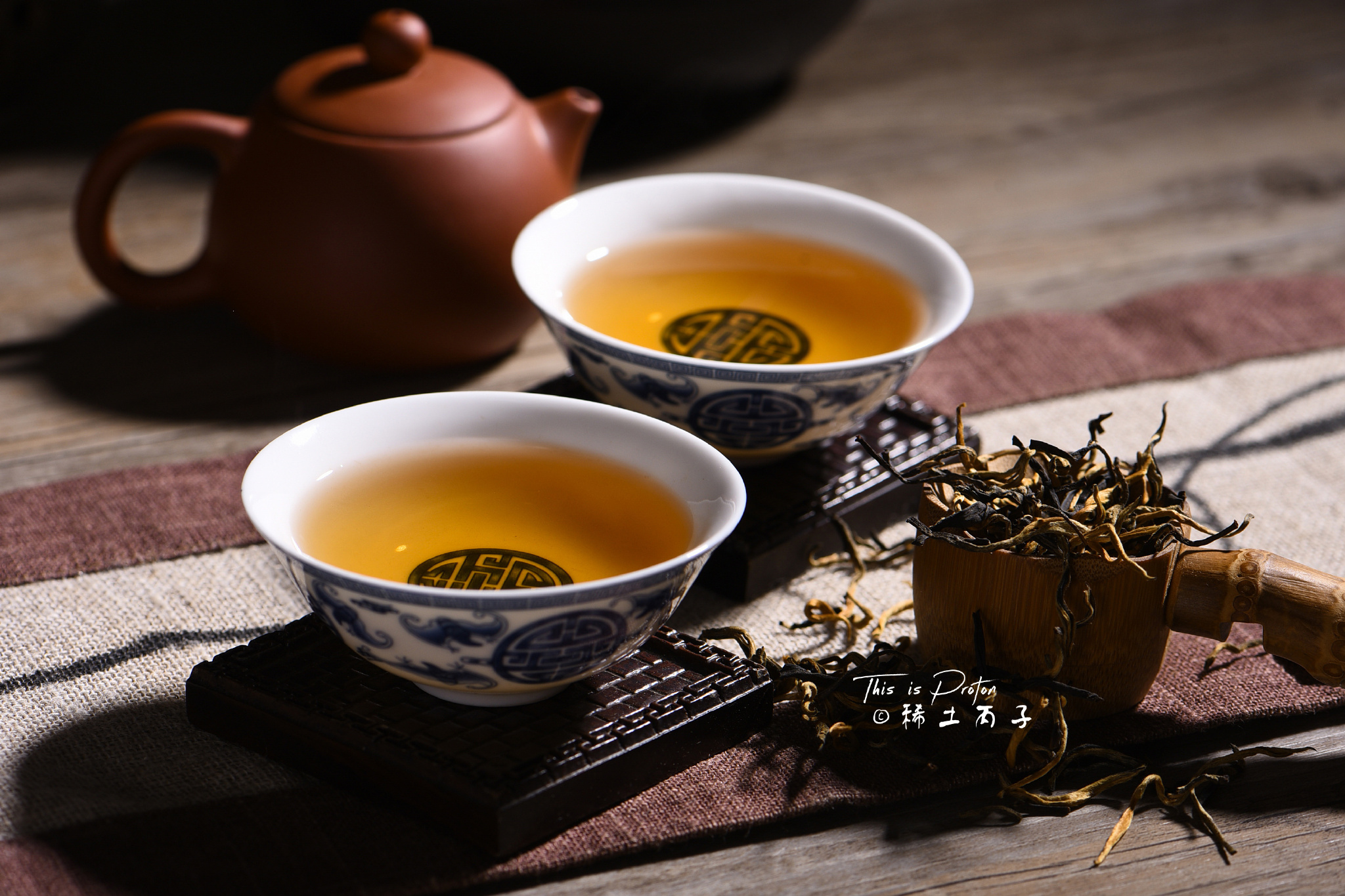 生活就像一杯茶不似酒的浓烈也不似水的寡淡它需要你慢慢品味