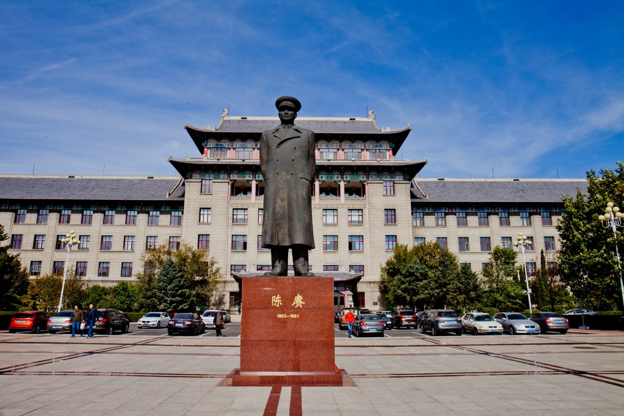 陈赓为何力保一个贪污上亿的死刑犯?只因这个原因:留他必有大用|陈赓|陈赓大将|陈庚_新浪新闻