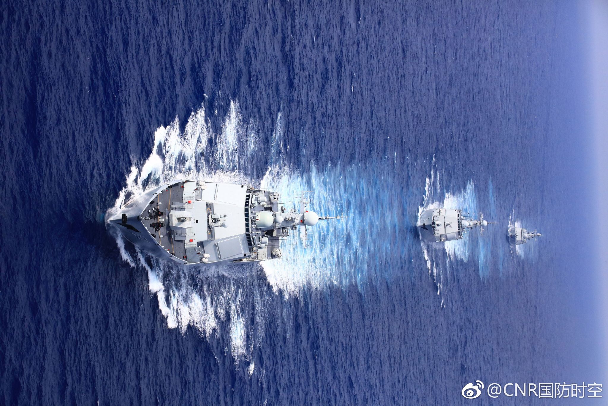 航母不是宅男!编队在西太平洋海域开展远海作战运用演练