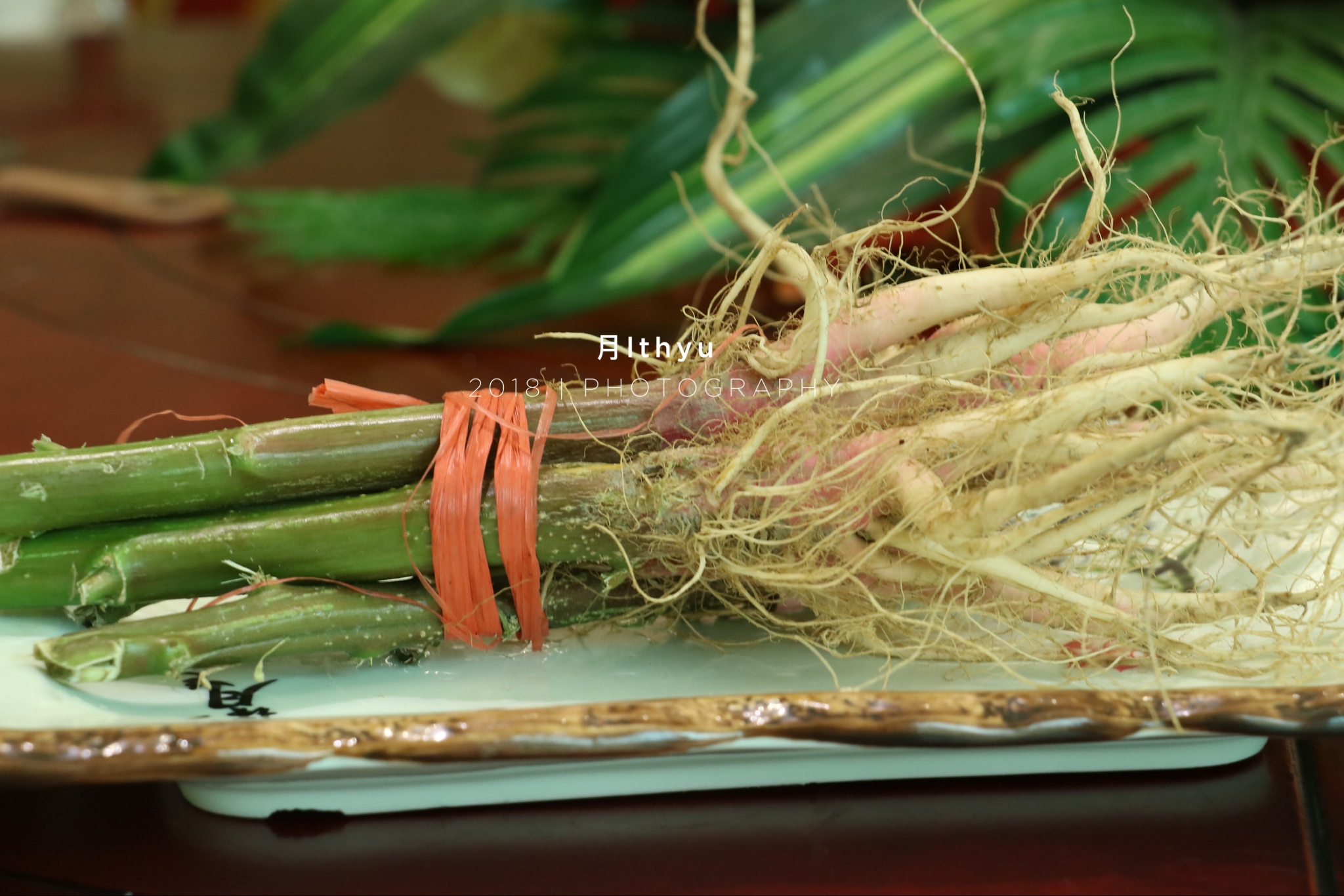 从厦门跨个桥去吃个农家菜蜂蛹粥刺苋头汤还有油柑酒