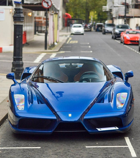 法拉利enzo