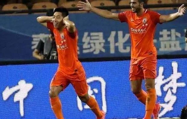 高强度跑中超第一,总跑动距离中超第四,鲁能最