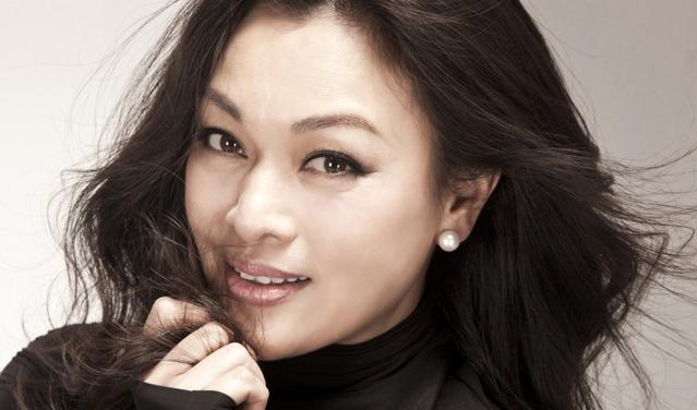 现嫁给外国富豪成人生赢家