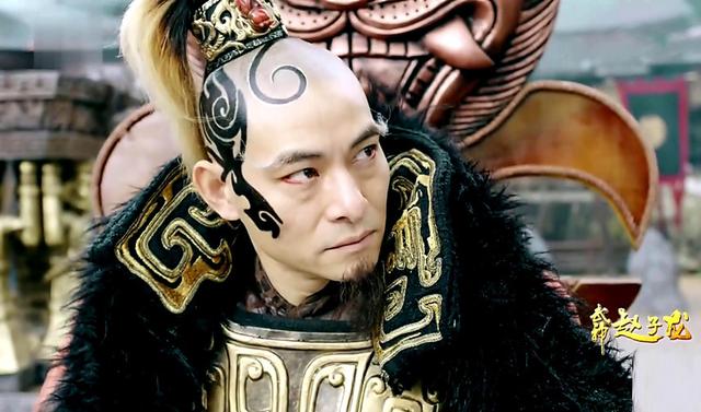 《智取威虎山》中的栾平,《武神赵子龙》中的反派大恶人杜厥,眼神形态