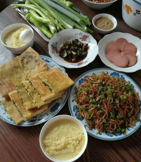 实拍: 一对东北退休老夫妻一日三餐,这样的饭菜,你们喜欢吗?