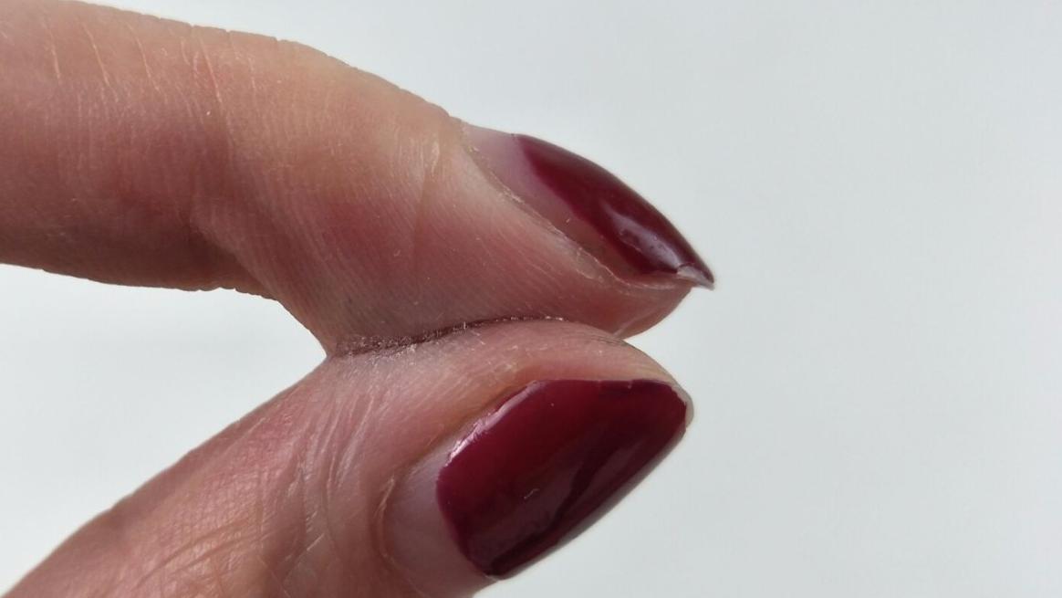 502胶水粘手怎么办?只要用它滴一下,胶水分分钟溶解!