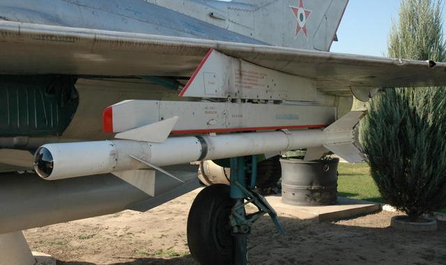 发射后2枚导弹均未能命中|空军|空空导弹|霹雳_新浪新闻