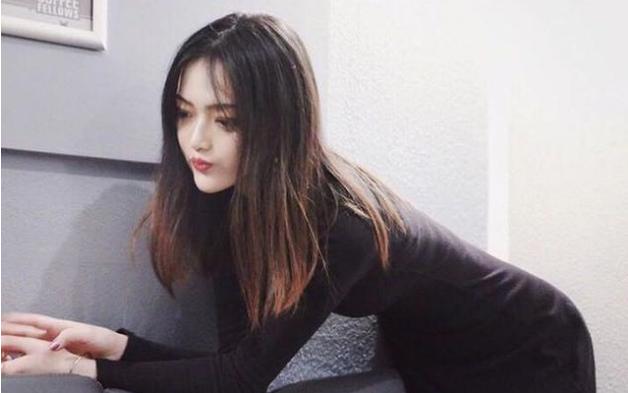 lpl厂长女友出口成脏大骂"盗版诺言"!但这次网友们都夸她骂的好