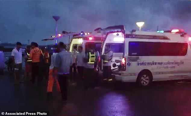 泰国普吉岛游船翻船是台风惹的祸?台风玛莉亚