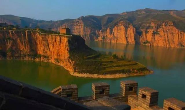 黄河和长城的唯一交汇处就在老牛湾 典型晋西北景色