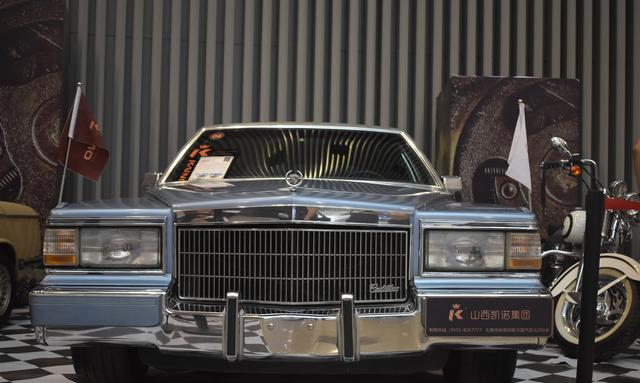 作为一个90年代的经典之作以前的凯迪拉克长这个样子