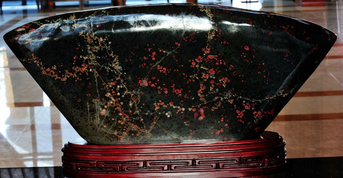 户外捡石头,在奇石资源丰富的河南省都有哪些好石头|梅花玉|奇石|密玉