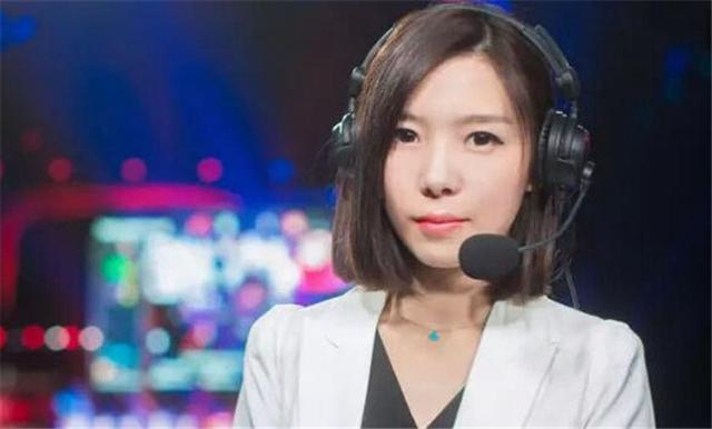 小楼发微博嘲讽王思聪,老板你要换头像吗?王校