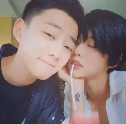 抖音最火的超甜蜜高颜值情侣,最受欢迎的是他