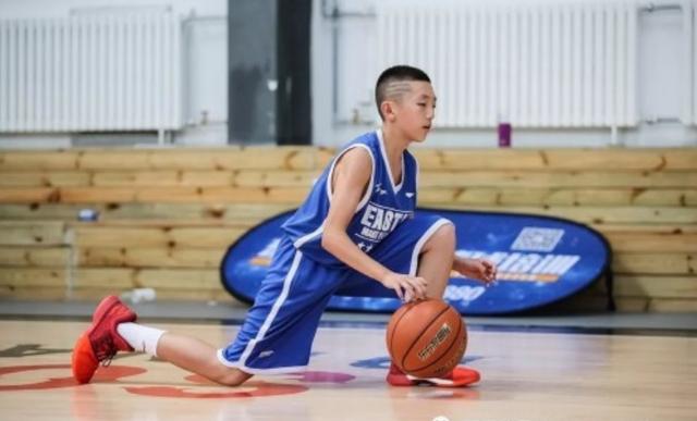 58米被称"中国艾弗森"因为姚明破格入选国家队|张明宇|身高|姚明_新浪