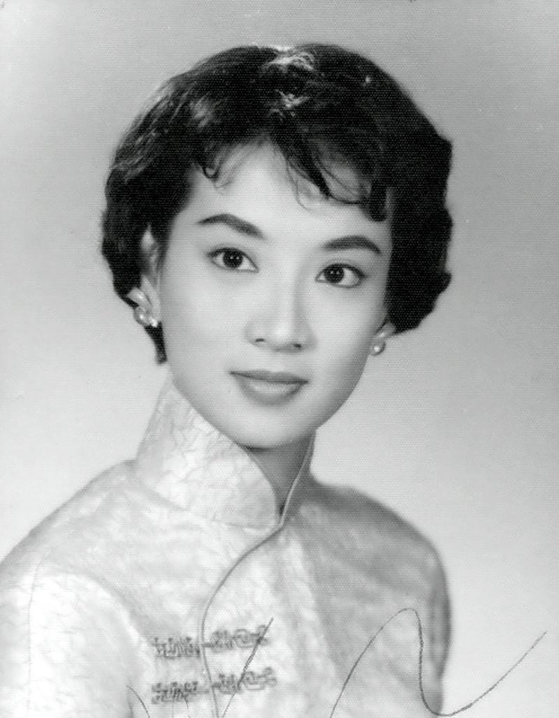 16岁出道一夜爆红, 嫁富商被迫息影, 20年前猝然离世好可惜