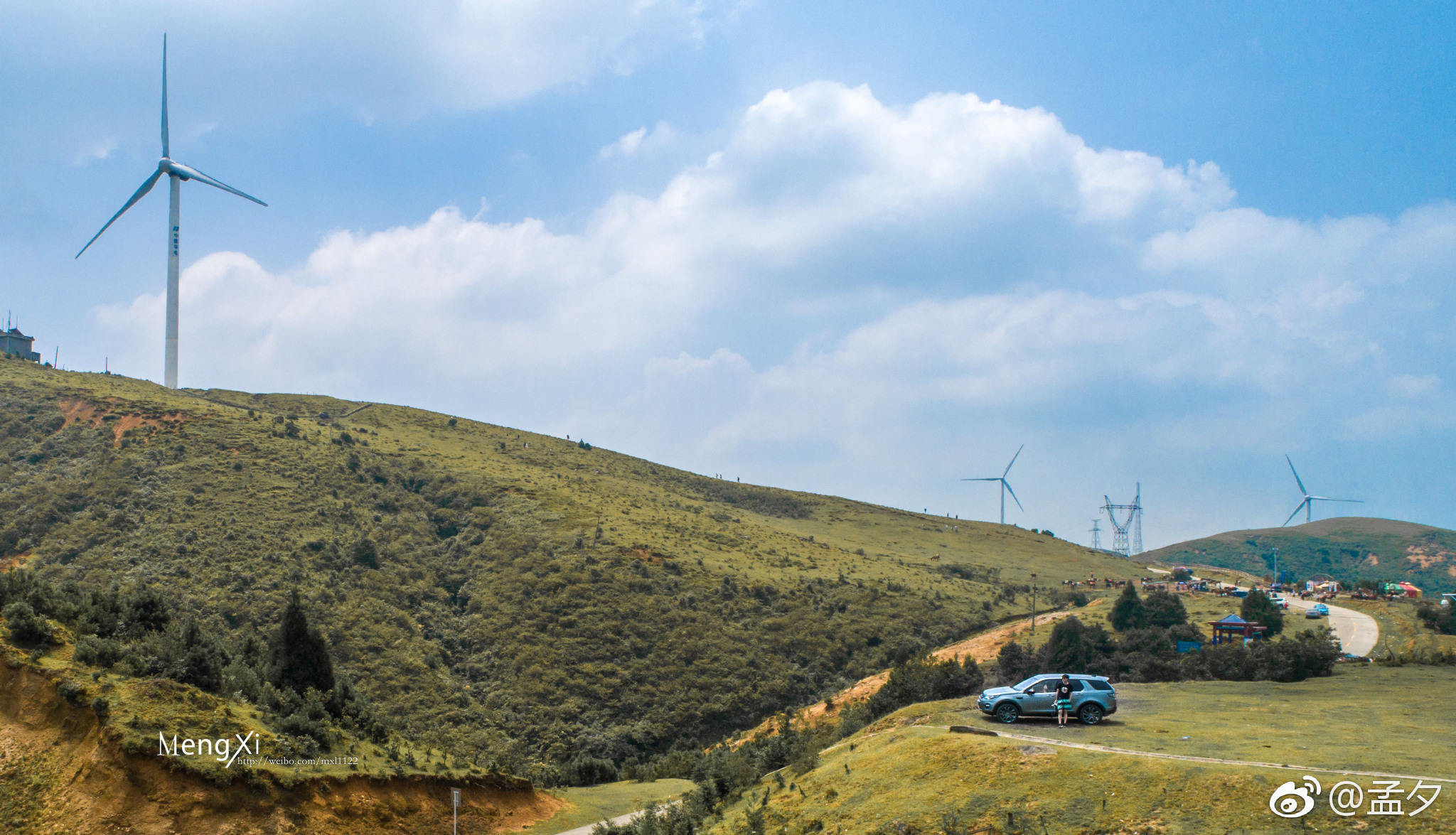 郴州仰天湖,盘山半小时而上遇见大片风车矗立