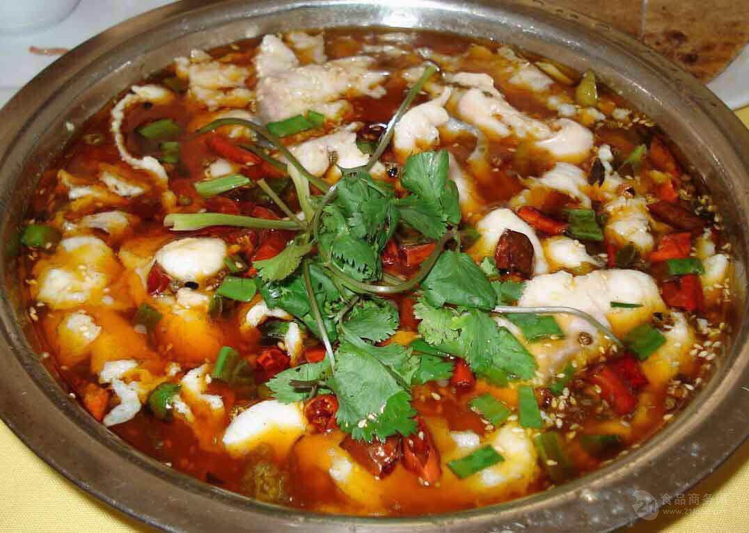 新到的野生鱼,有鲤鱼,鲶鱼,还有黄辣丁.