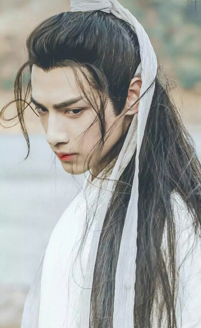 罗云熙古装帅图欣赏,盛世美颜的翩翩公子