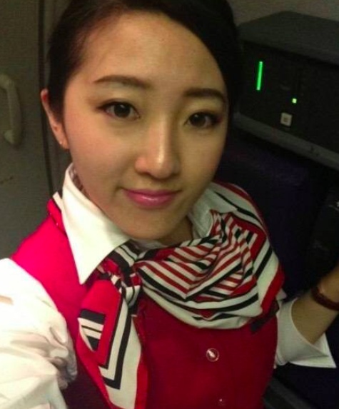 据知情人士爆料这名空姐叫阮芳婷,并且阮芳婷已经怀了周董的孩子.
