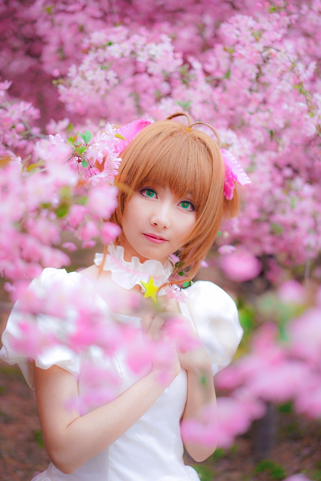 真人cos魔卡少女樱这个小樱有点萌啊