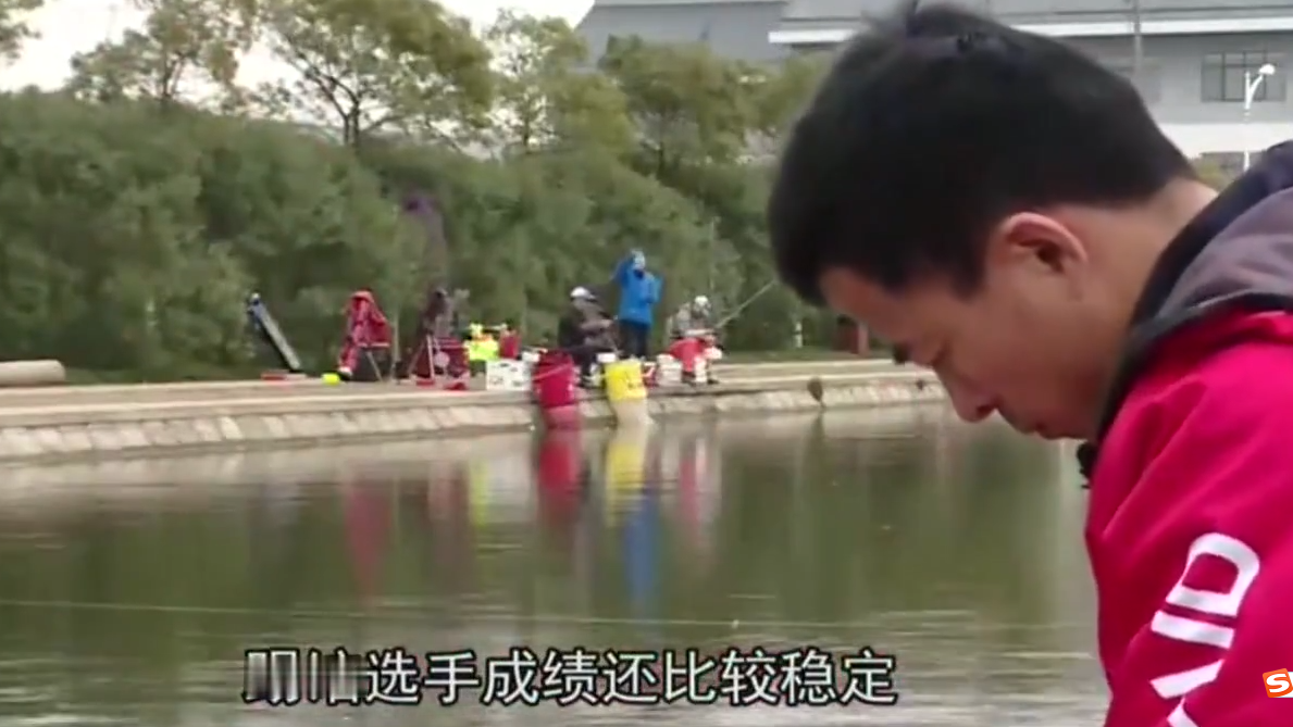到底是打浮好还是钓底好 看看6位钓鱼高手的渔