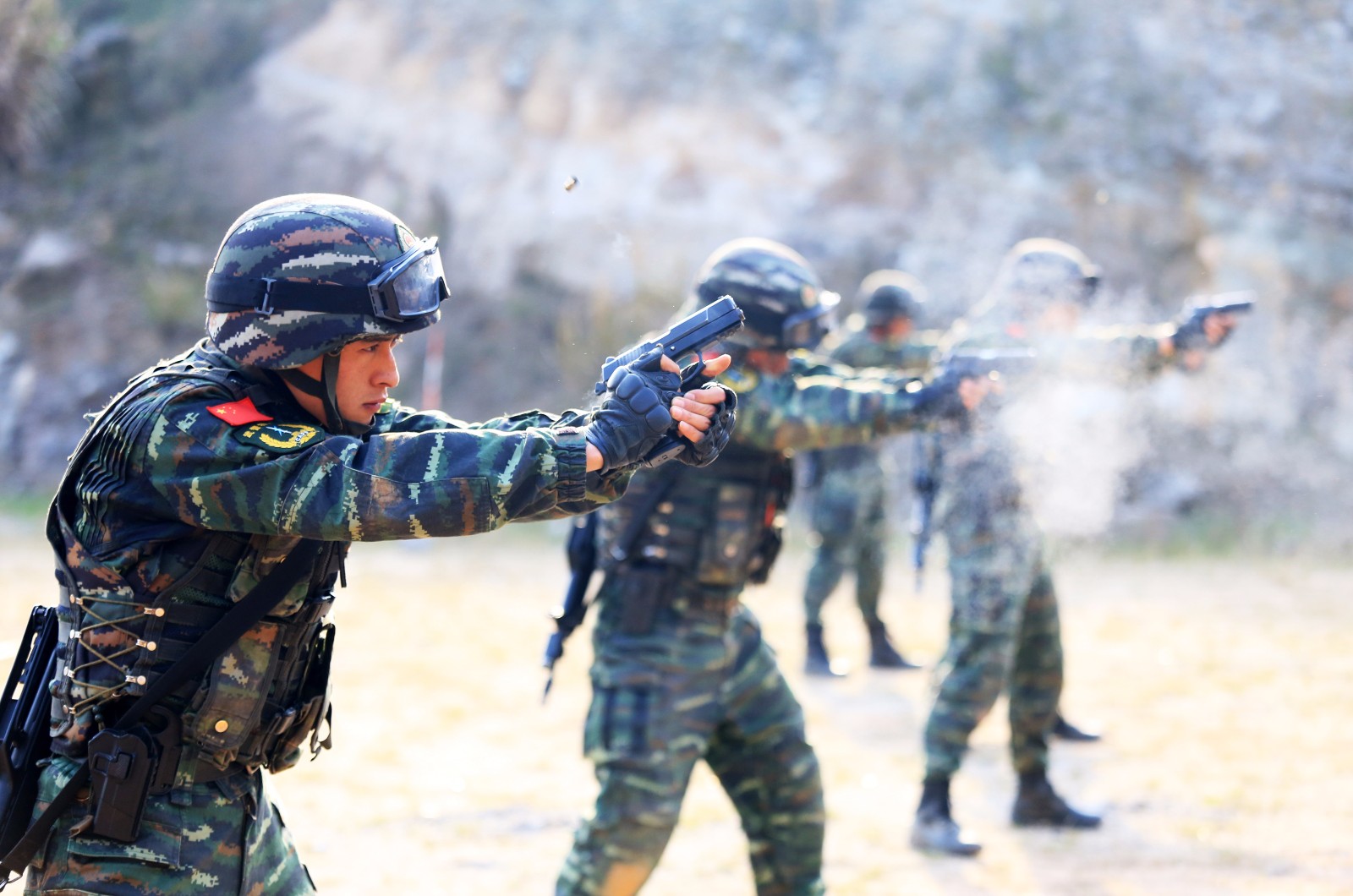 "神枪手"揭秘:用子弹"喂"出来的!