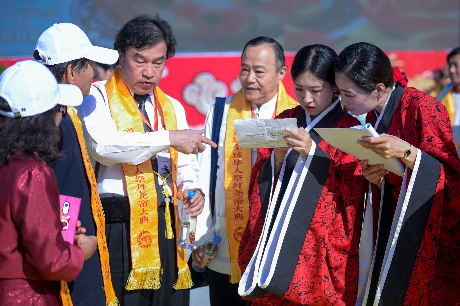 2018首届尧都民间祭拜尧帝大典在山西临汾尧都举行