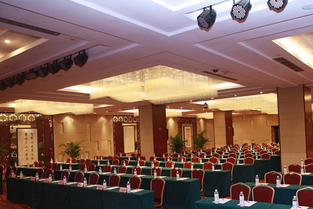 会议摄影摄像拍摄手法-拍摄才能吸人眼球