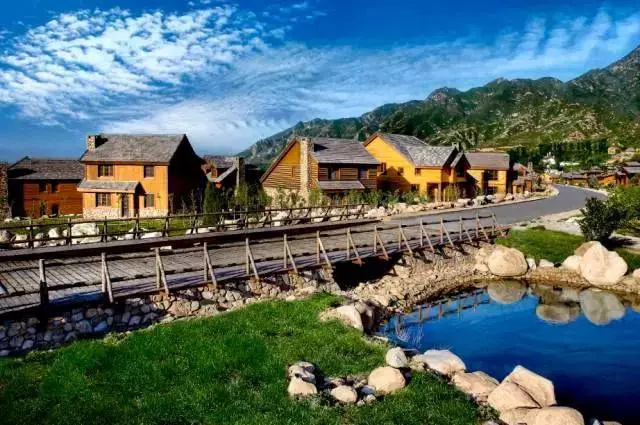 帝都里的异域风情!来这些小镇过个文艺周末