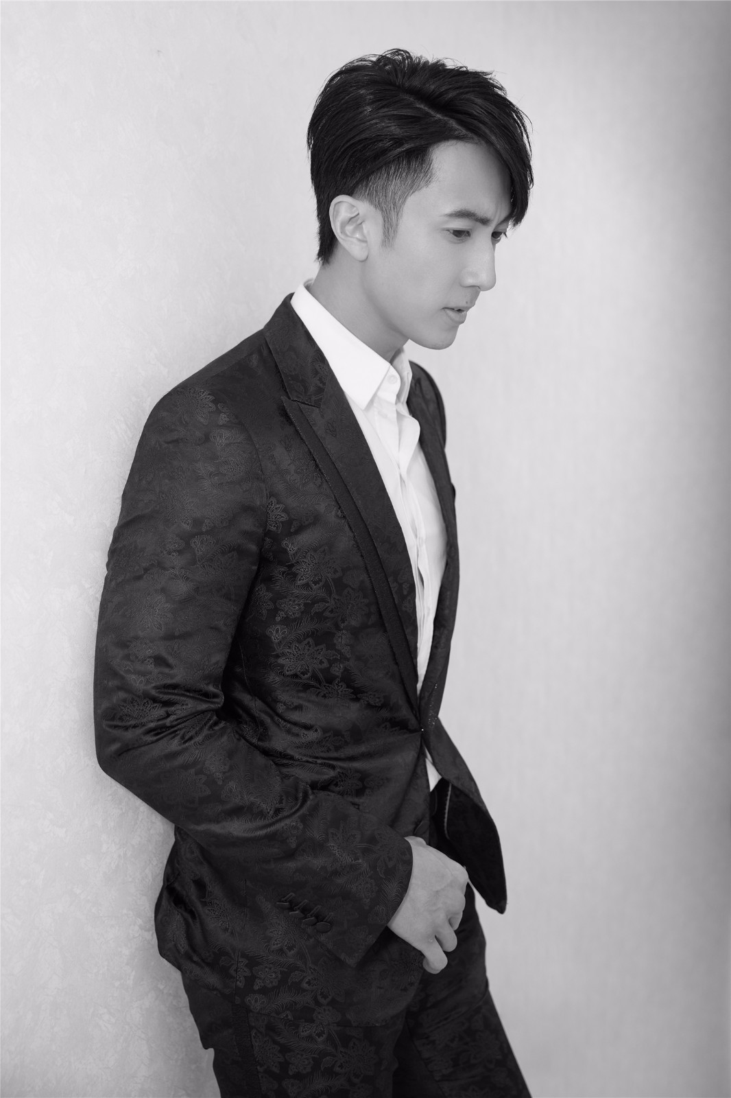 吴尊获态度典范大奖 冻龄男神被调侃帅到无需p图