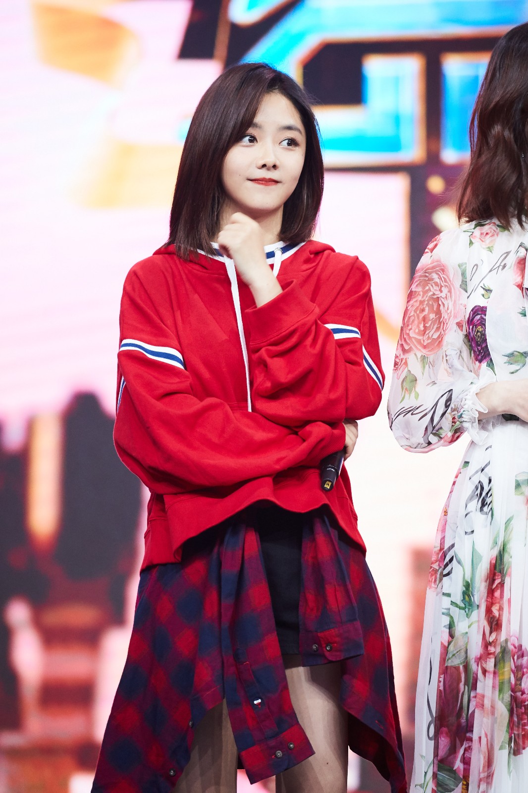 中国蓝》 谭松韵首秀舞蹈实力气场全开