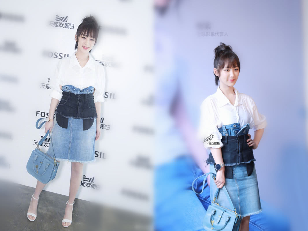 杨紫把短裙当腰带显腿长把裙子提到胸口而这张照暴露真实身材