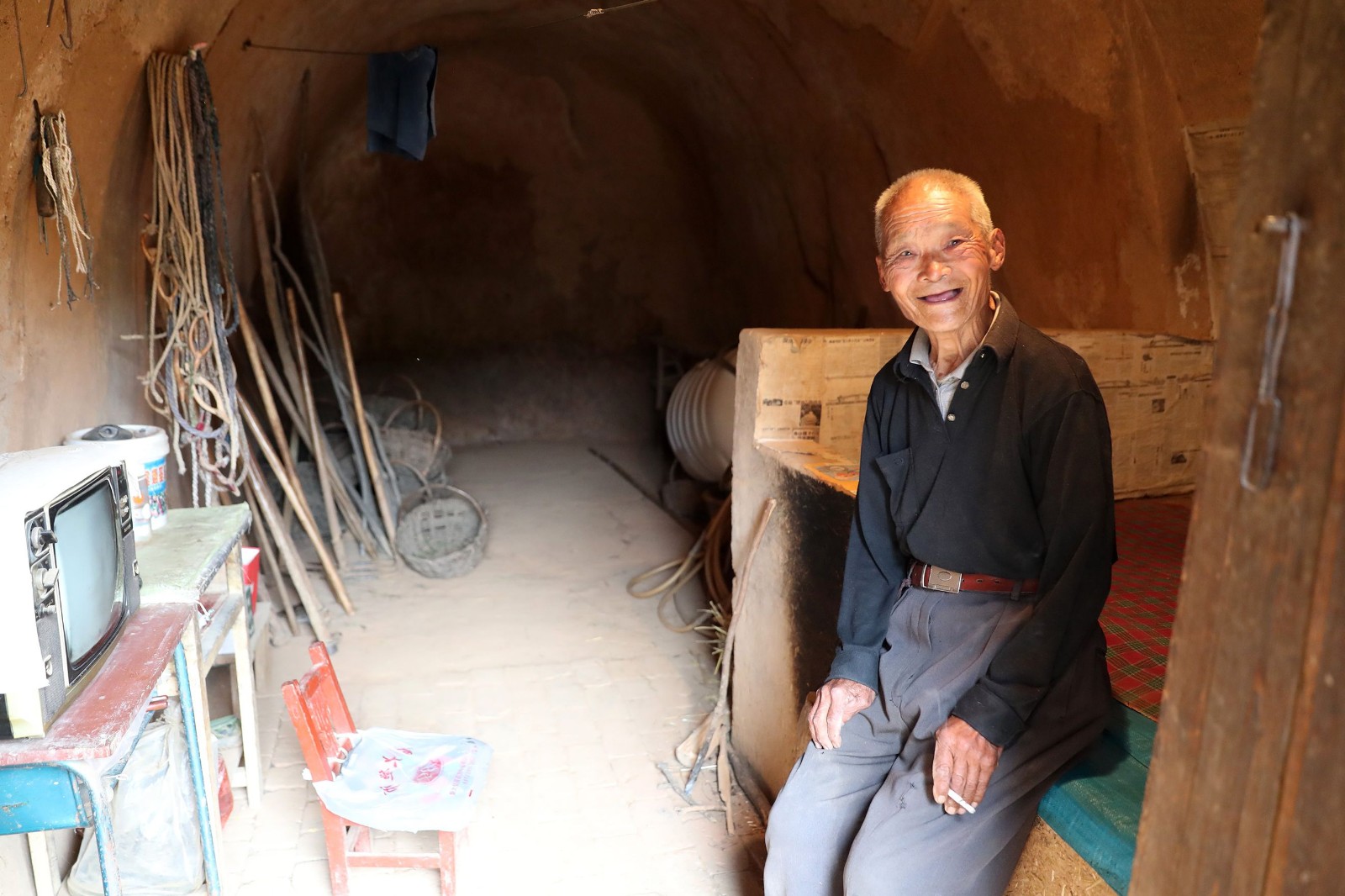 农村92岁老人长寿秘诀有意思一辈子不吃肉却离不开一种东西