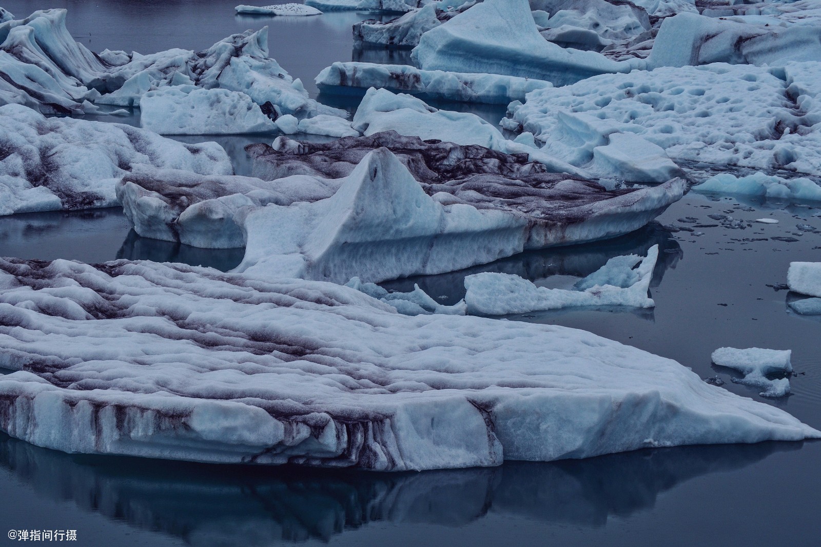 罕见高温!冰岛冰川大量融化,环岛公路被淹没,最美冰湖加速消失