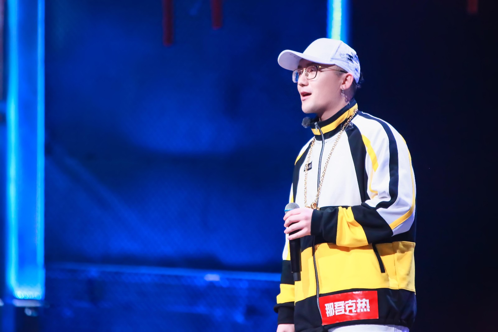 那吾克热 热血演唱电影同名主题曲《苏丹》