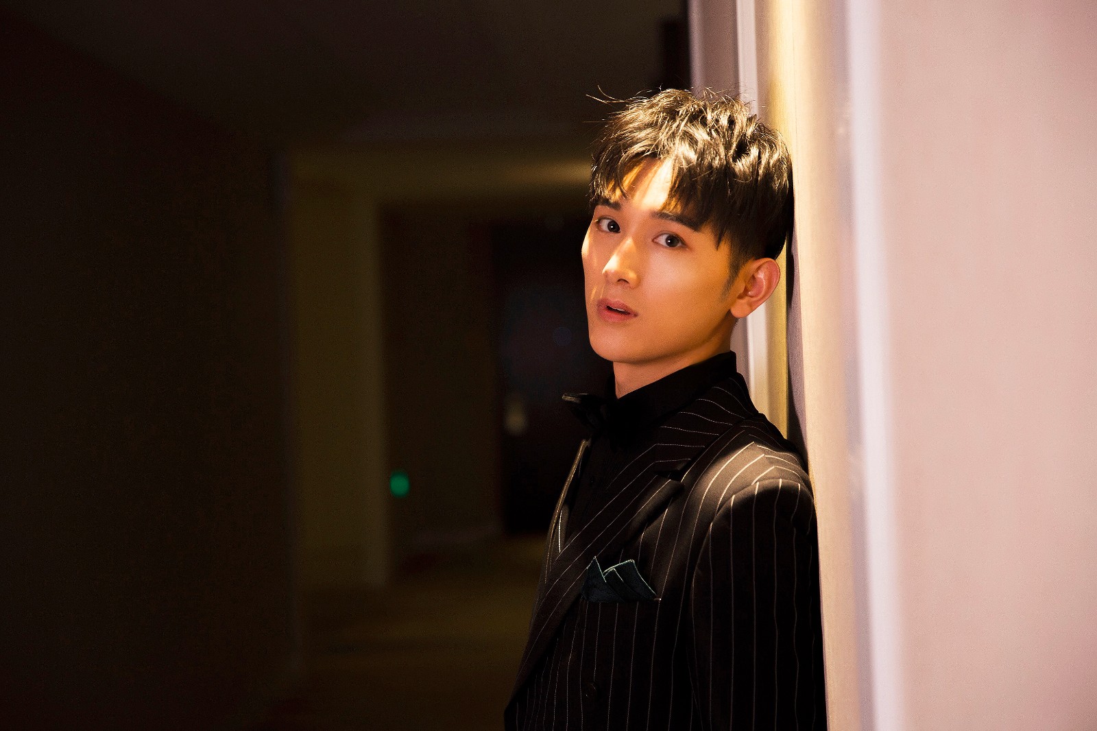 王文杰亮相十大华语电影节 型格十足魅力满分