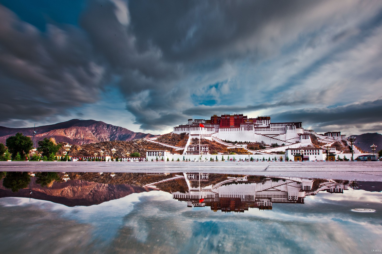 快来!珍藏多年的不同角度的布达拉宫,每一张都可以做壁纸!