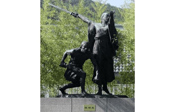 中国最惨"女皇帝",揭竿起义不幸被俘,被官兵们折磨了三天三夜|陈硕真