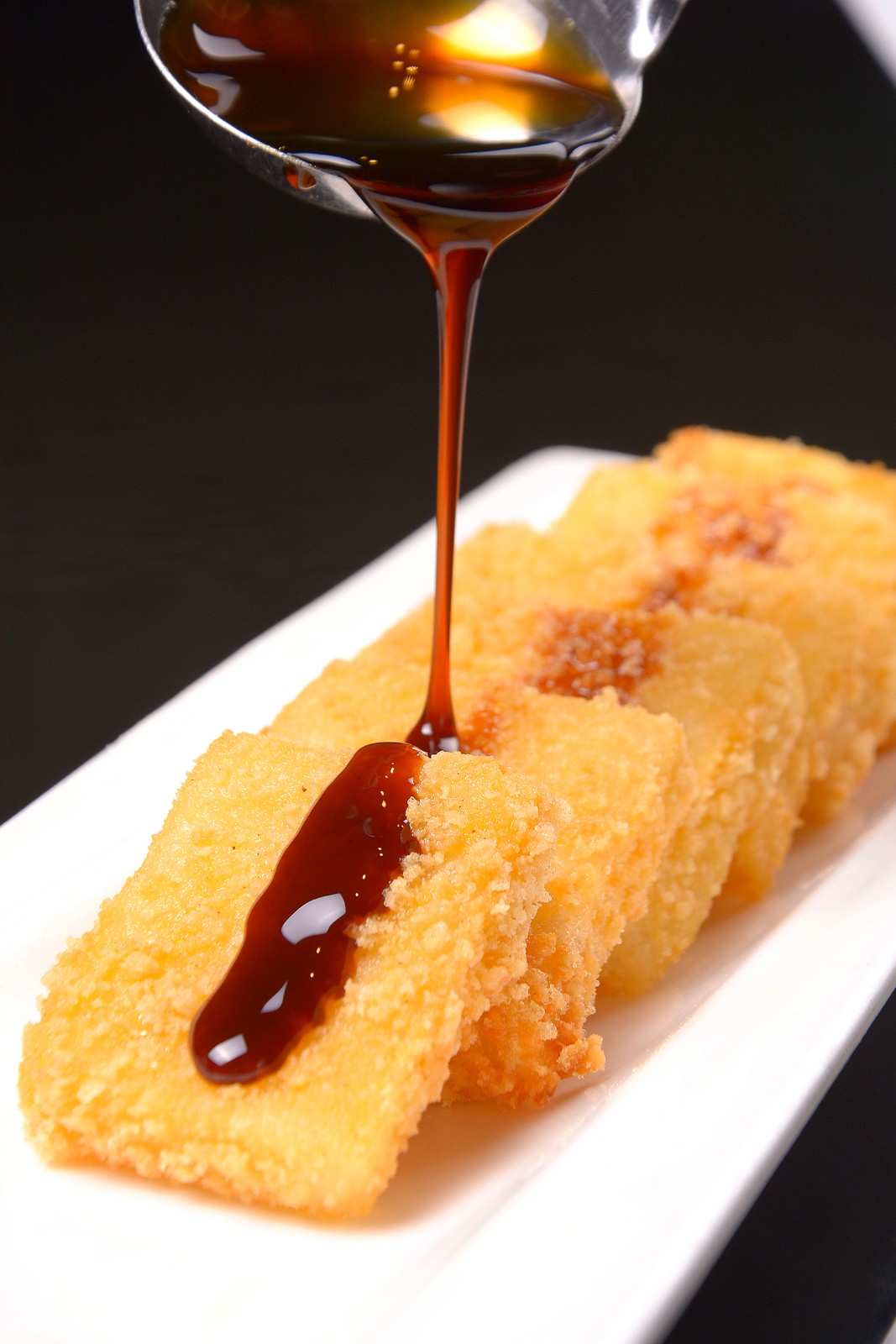 红糖糍粑制作全过程,跟着守柴炉烤鸭学下厨房!