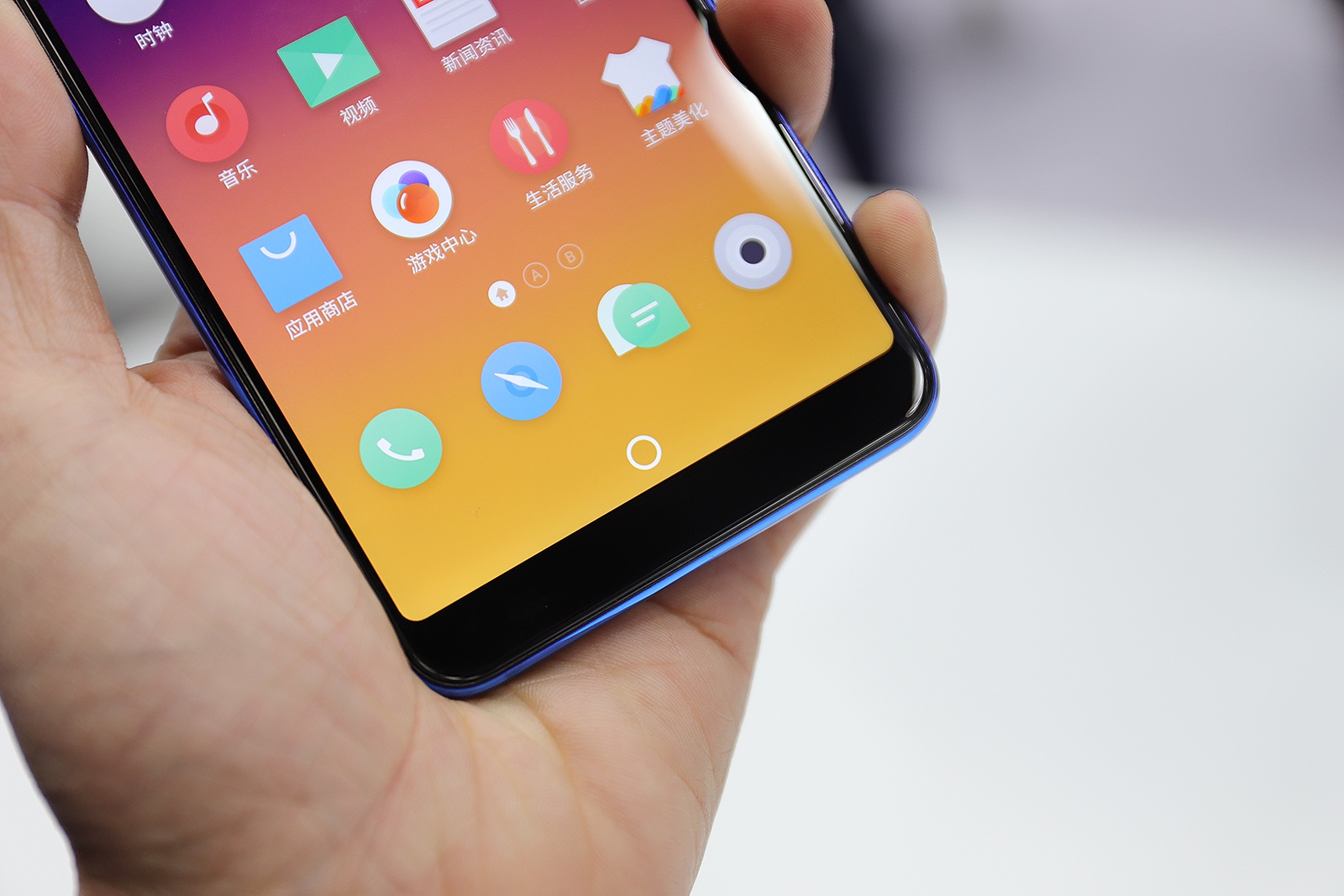 魅蓝e3现场上手实拍,颜值配置没有对手!