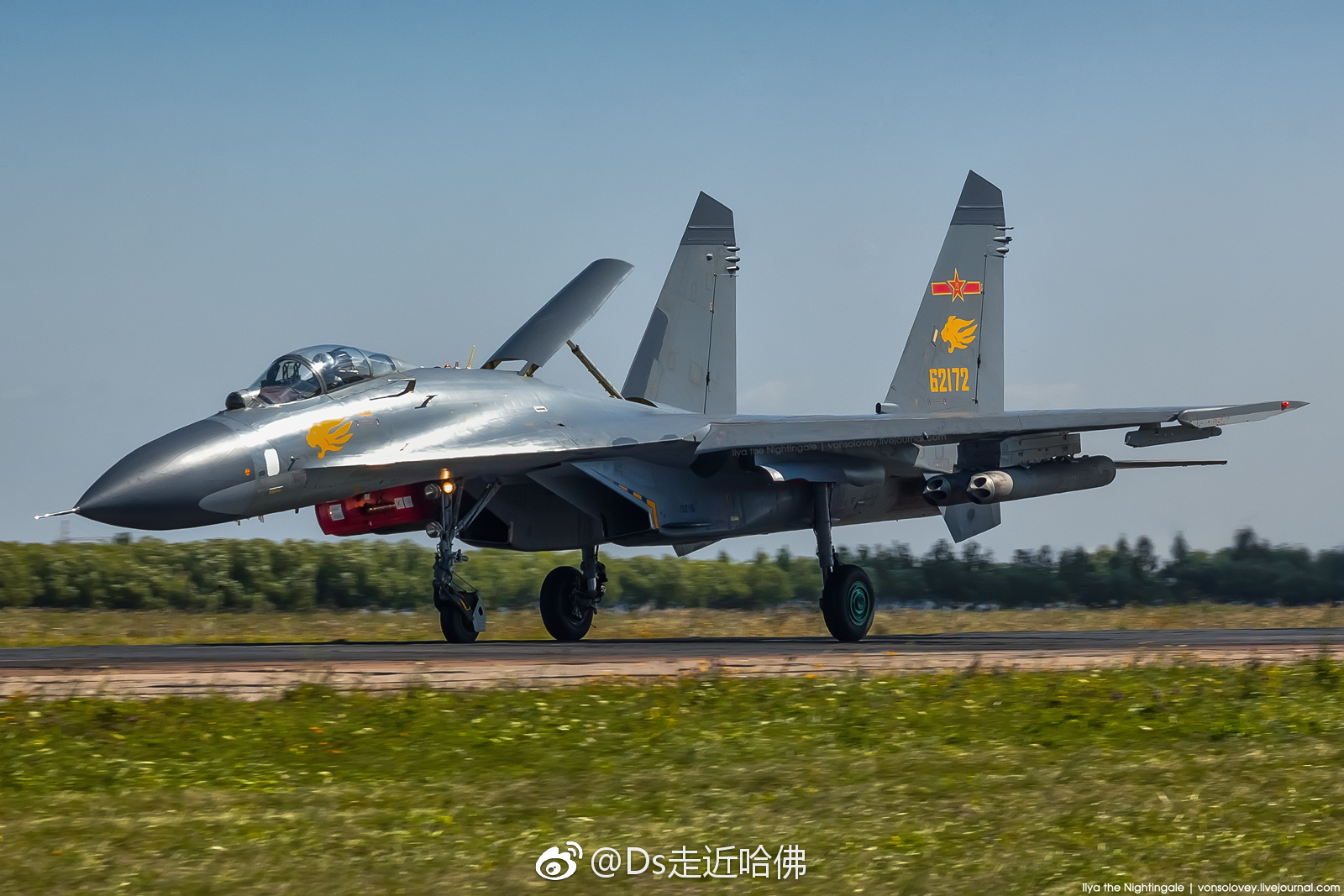 参加"和平使命-2018"联合反恐演习的中国空军歼-11战机美图|和平使命