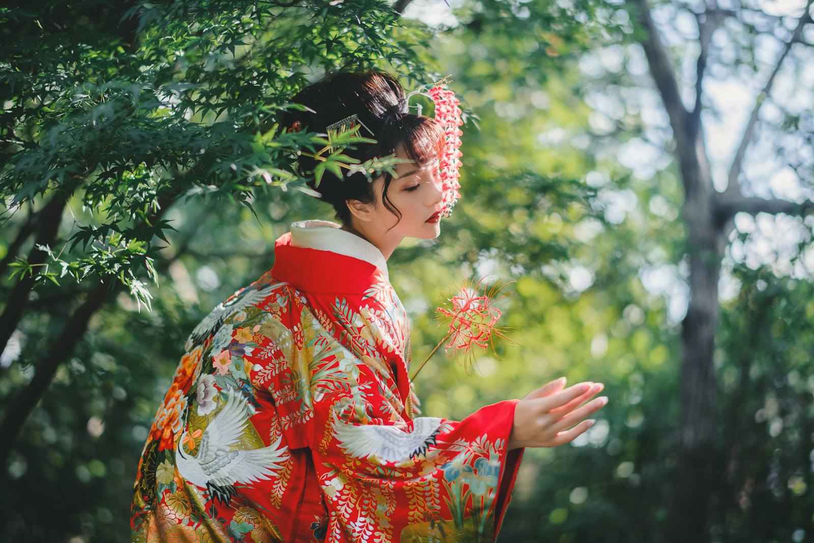 今天的安然正在baby东京30周年茶会参加走秀 今天的安然正在baby东京30周年茶会参加走秀