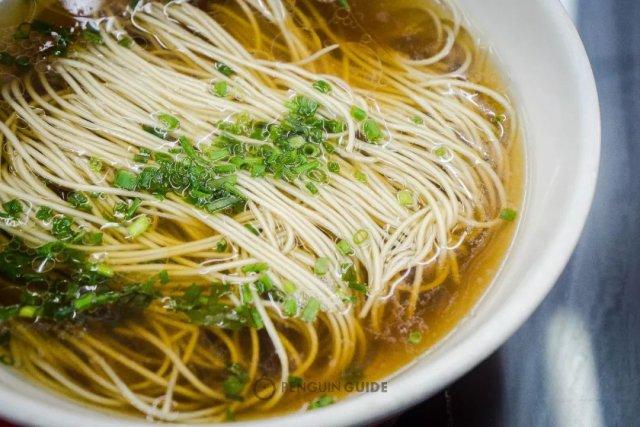 一勺猪油一把葱花,阳春面就是老上海的佛系