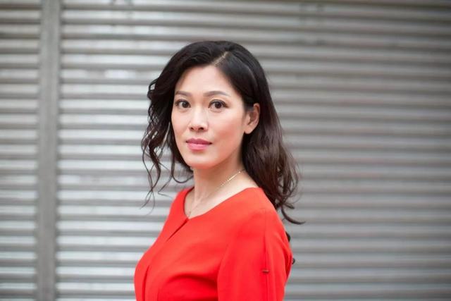 演尽配角 终获tvb重视改签合约成为"亲生女"|港姐|林淑敏|tvb_新浪网