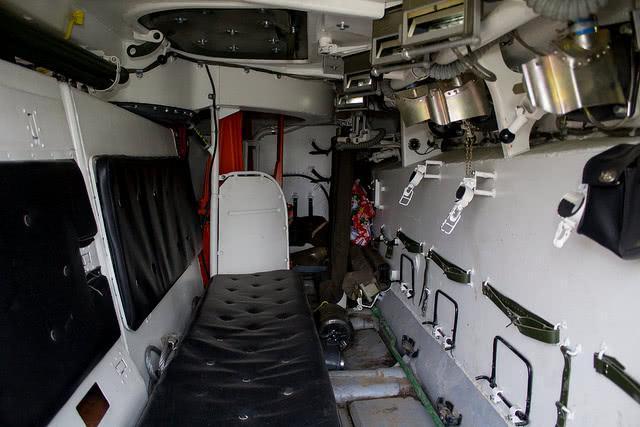 装甲车内部图片 新浪网