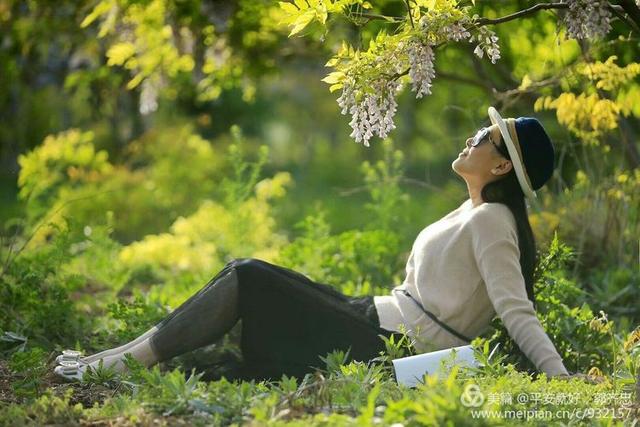 人像摄影紫藤花开的日子