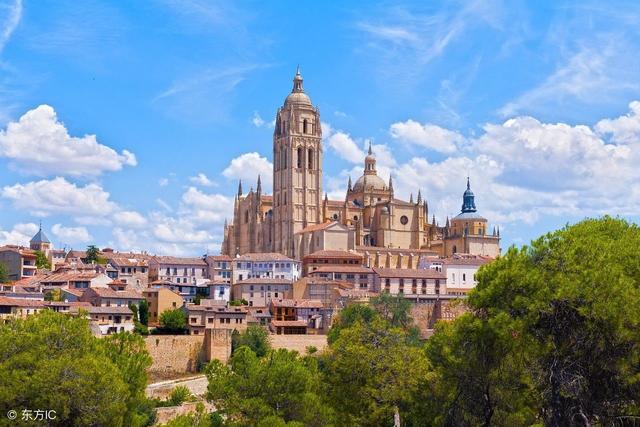 法国城市百科之里昂