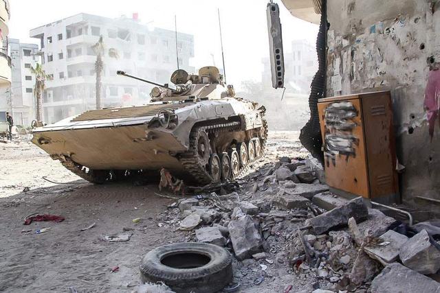 为巴沙尔卖命,但依然有部分巴勒斯坦武装上了前线,叙利亚战场的绞肉机